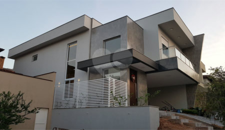 Casa à venda com 3 suítes no condomínio Grape Village, Vinhedo - SP