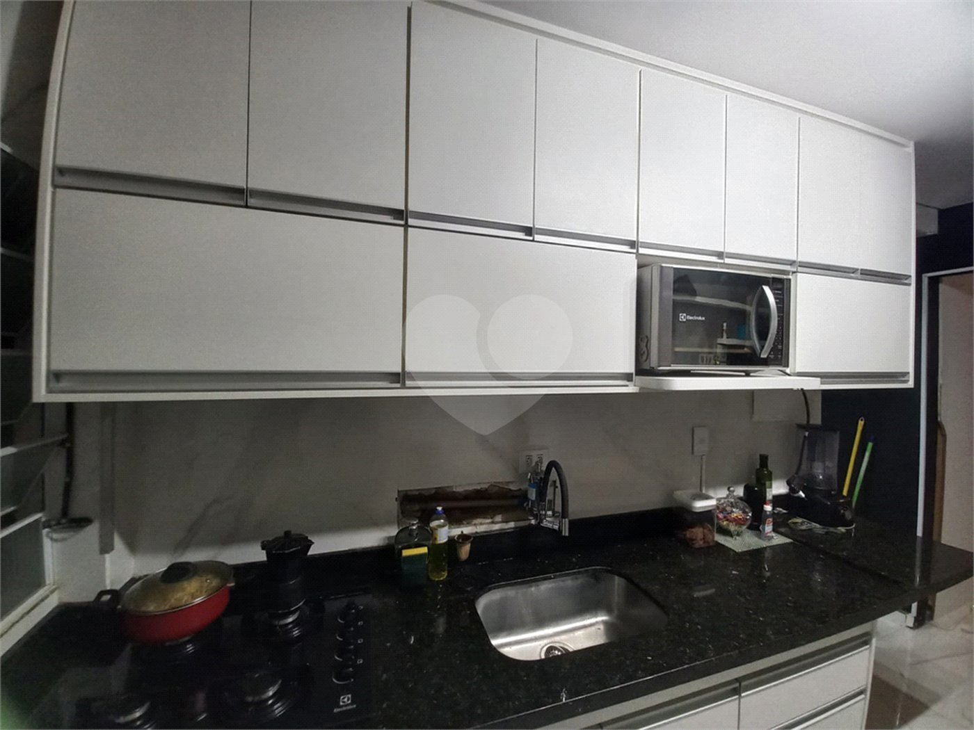 Apartamento à venda no bairro Bela Vista.