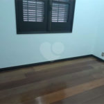 Linda casa para venda / Locação em bairro nobre