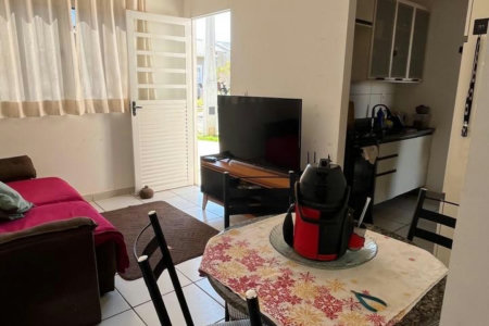 Casa à venda com 3 quartos, sendo 1 suíte,  no condomínio Eco Ville 4, Três Lagoas - MS