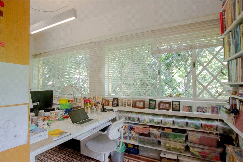 Casa à venda com 3 quartos, sendo 1 suíte,  em Campo Belo, São Paulo, SP