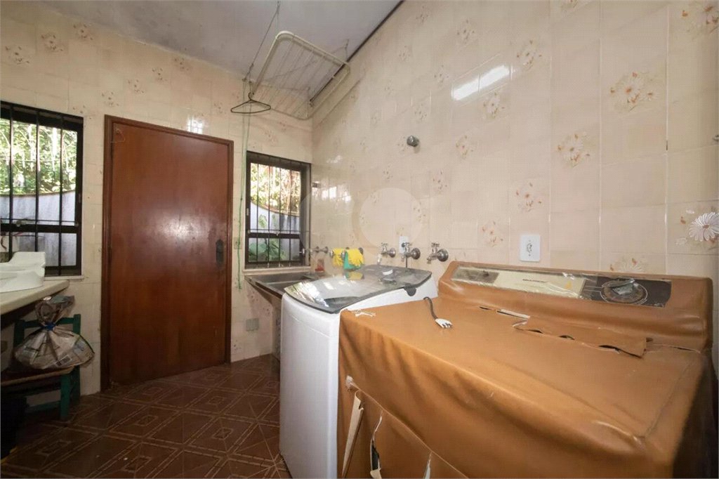 Casa Alto Padrão.Localização excelente. Venha conhecer. Agende uma visita.