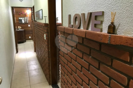 Casa A Venda Metrô Armênia E Shoping D- 3 Quartos-reformada.