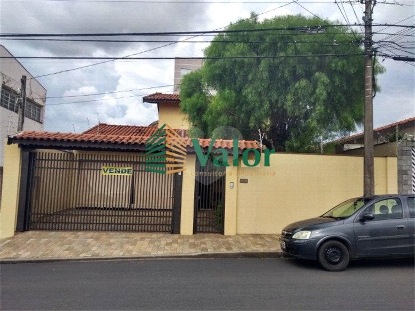 Sobrado á venda no Residencial Jardim Brasil