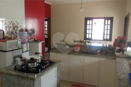Casa para Venda em Piracaia