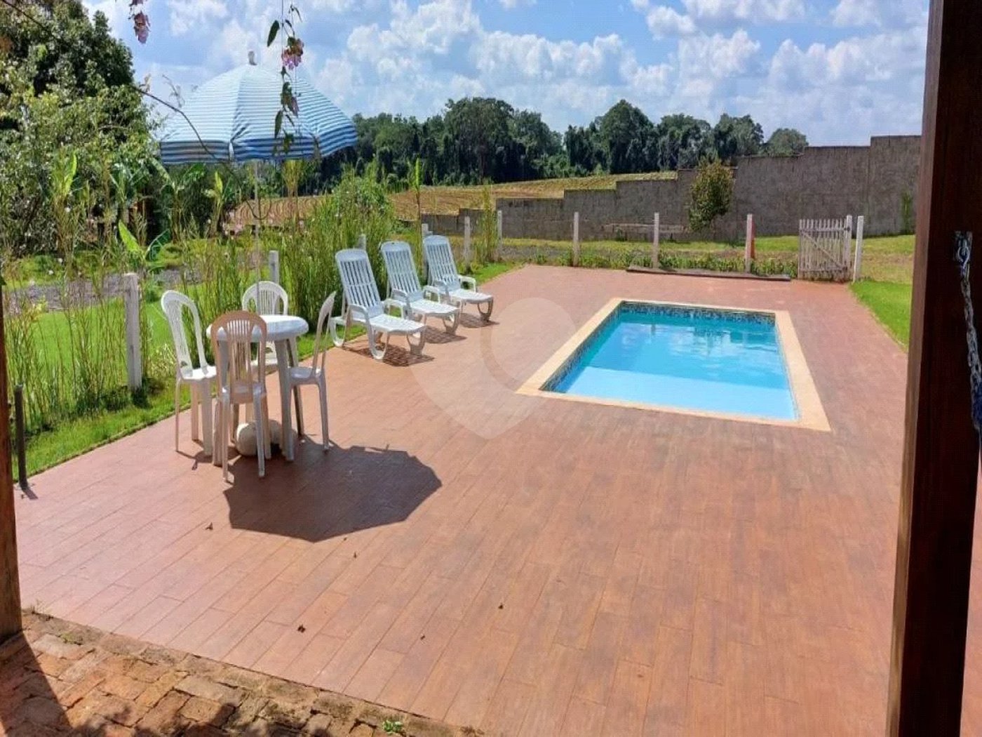 Chácara à venda com 4 quartos, sendo 1 suíte,  em Jardim dos Ipês, Brodowski, SP