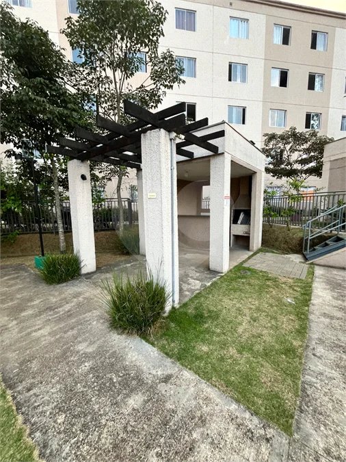 Apartamento a Venda com 2 Dormitórios Jaraguá / SP