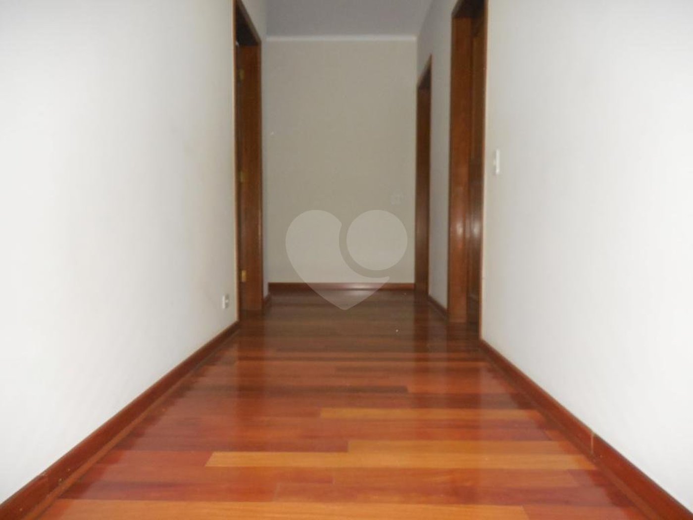 JARDIM FRANÇA MARAVILHOSA RESIDENCIA térrea à venda com imenso espaço verde!!