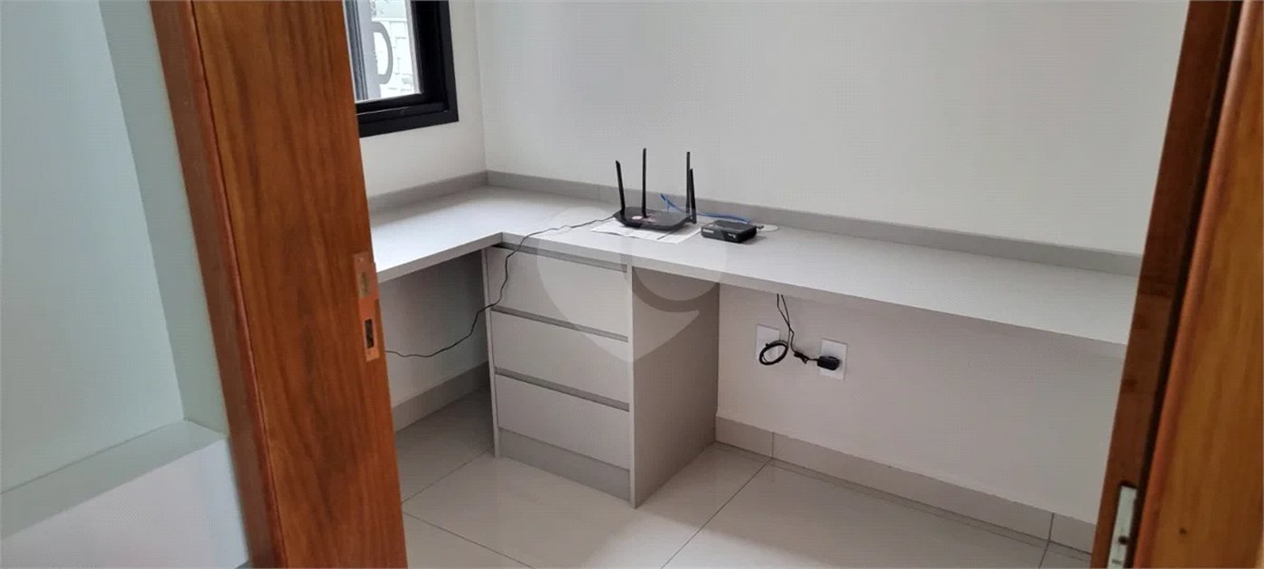 Indaiatuba - Sp - Condomínio London Park - Sol da manhã - 300 m² de terreno | 192 m² de área construída - R$ 1.990.000,00 - 03 suites - Uma residência cuidadosamente planejada para quem valoriza conforto, qualidade, tecnologia e ambientes funcionais, com acabamentos de primeira e uma arquitetur