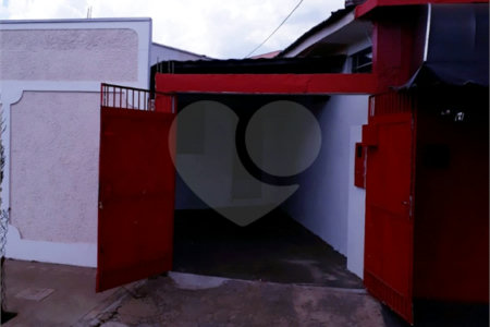 Casa térrea + Sala Comercial na Vila Prado.
