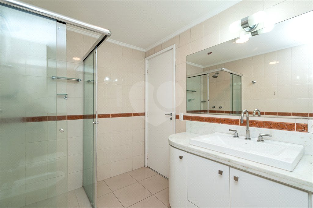 Apartamento à venda ou para alugar com 3 quartos, sendo 1 suíte, em Itaim Bibi, São Paulo, SP