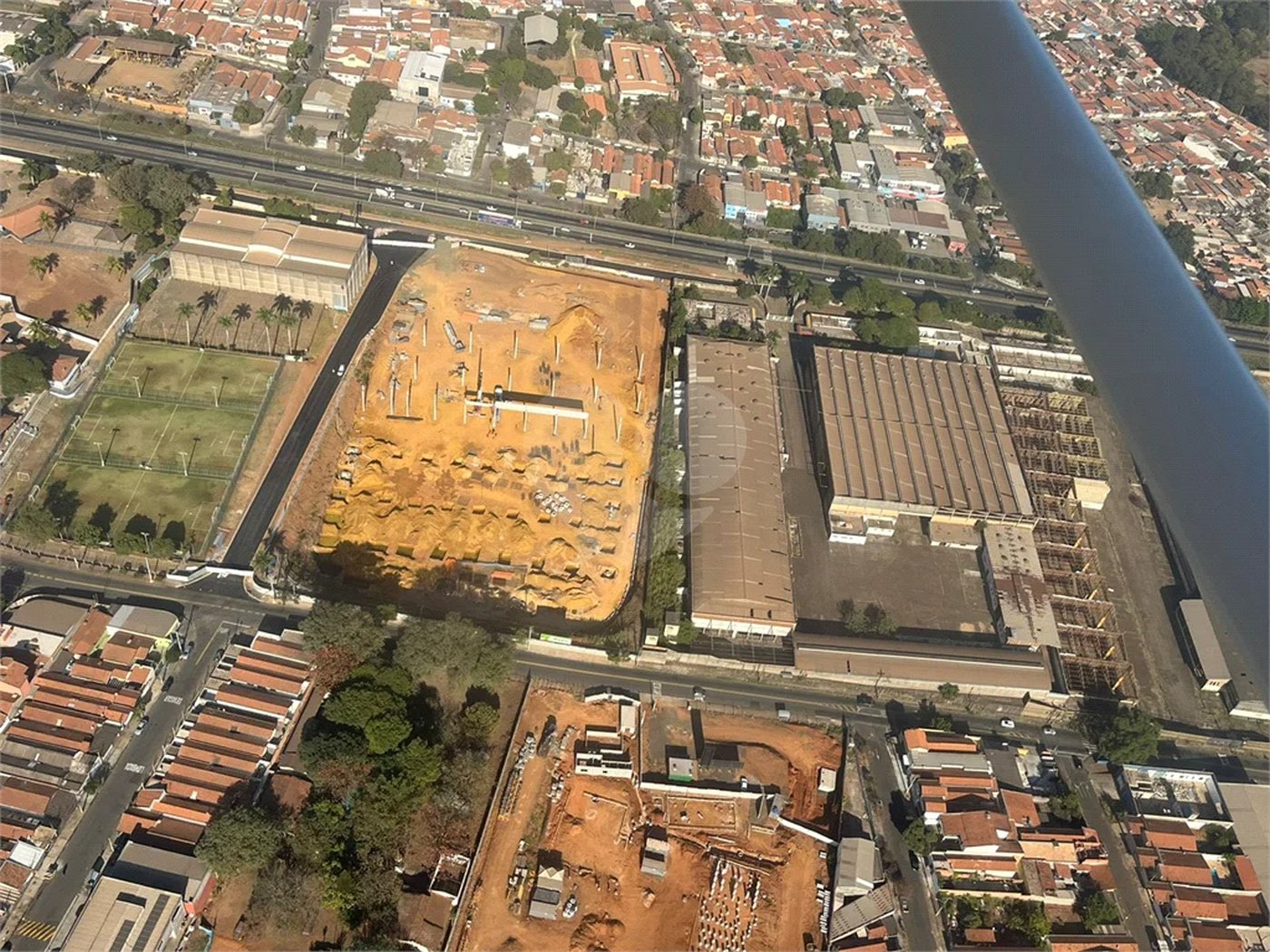 Excelente Galpão comercial para empresas disponível para venda e locação em Piracicaba - SP.