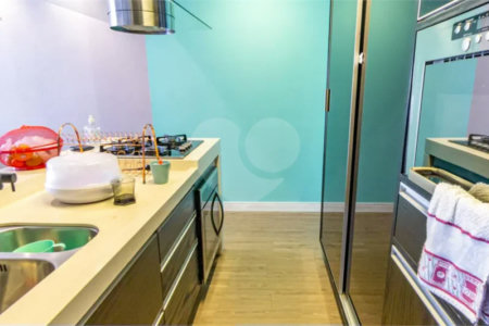 Apartamento à venda na Moóca, 68m², 2 dormitórios, 1 suíte, 1 vaga, ar condicionado, varanda, lazer completo