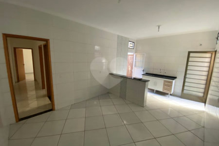 Casa para venda localizada no Jardim Medeiros
