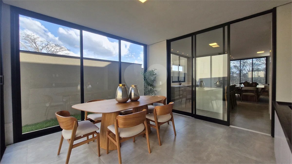 Casa Térrea de Alto Padrão no Condomínio Elementum | Totalmente Mobiliada e Decorada, 3 Suítes e Piscina