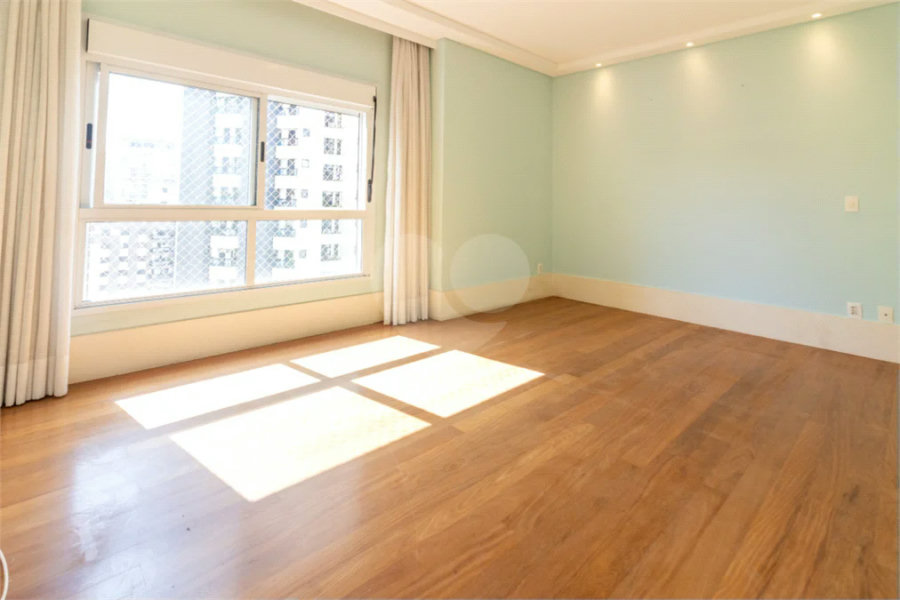 Vila Andrade / Jardim Sul - 4 dormitórios | 2 suítes | 3 vagas | depósito