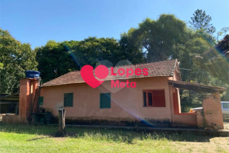 SITIO A VENDA, 33.000,OOM² COM 3 DORMITORIOS 1 SENDO SÚITE, 2 BANHEIROS, BAIRRO BOA VISTA, CAÇAPAVA