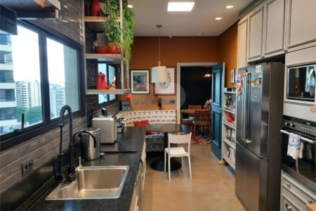 Apartamento de 257m² a venda em Moema, reformado, 4 dorms, 3 suítes, fora de rota,, 4 vagas