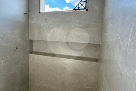 Casa no Embaré 3 quartos 1 suíte