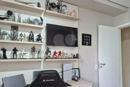 Apartamento reformado de 92 m² no Baeta Neves, com 2 dormitórios, 1 suíte, sala ampliada, área gourmet, 2 vagas, planejados e lazer completo.