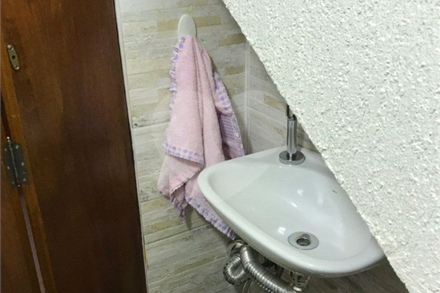 Casa à venda com 3 quartos, sendo 1 suíte,  no condomínio Felipe, São Paulo - SP