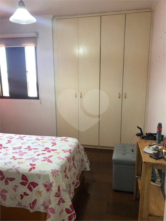 Apartamento com 3 dormitórios, Bairro Saúde,, Muito proximo do metro São Judas e da Igreja!