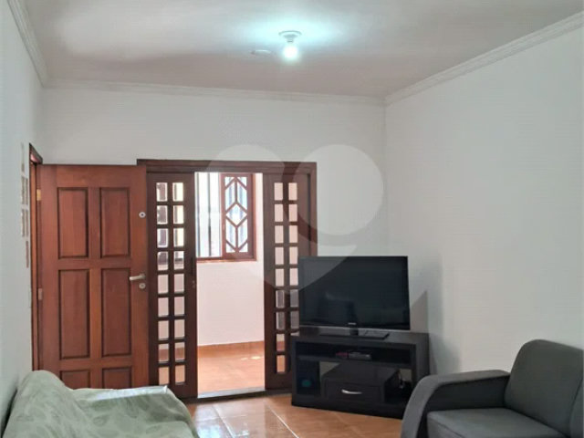 Sobrado à venda com 2 quartos, sendo 1 suíte,  em Vila Guarani, São Paulo, SP