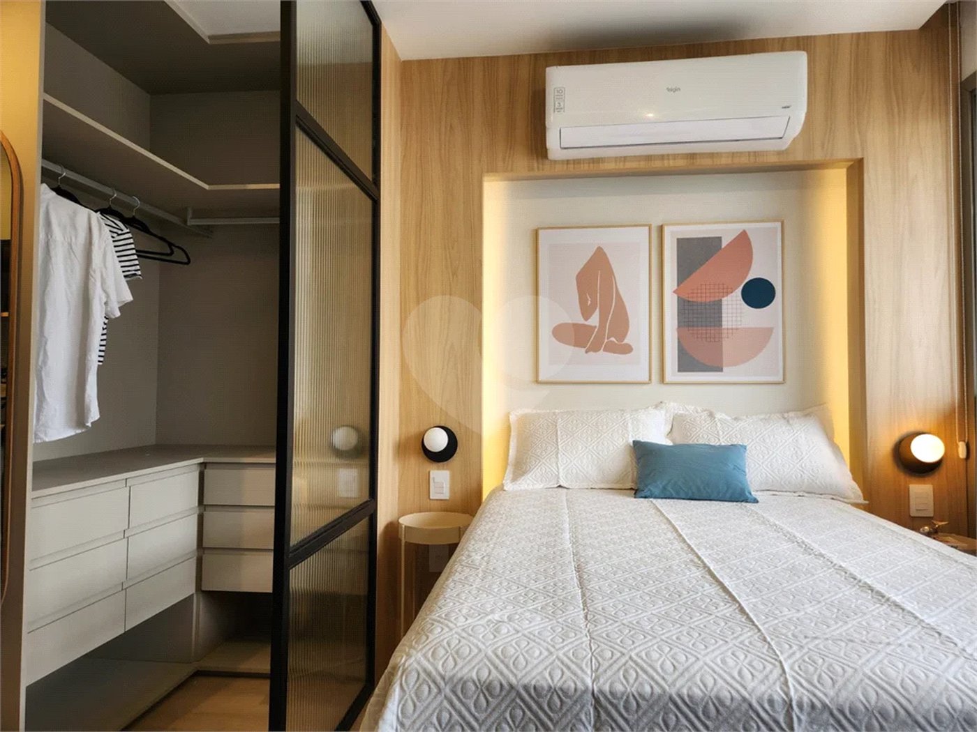 Studio 28M2 para locação em Moema Pássaros