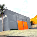 GALPÃO INDUSTRIAL NOVO – 800 M² - Em frente à Rodovia Kanela Forti