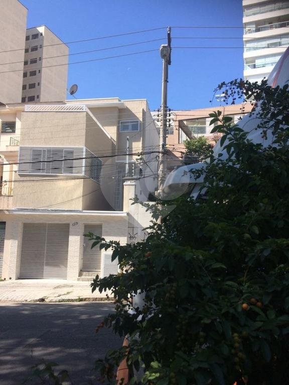 Sobrado à venda no Cambuci, Reformado 300 m2 - 4 Quartos/3 Suítes/ 2 Vagas de garagem