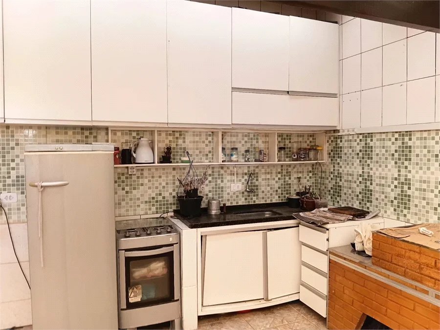 Casa térrea com 2 dormitórios à venda no Reneville, em Mairinque!