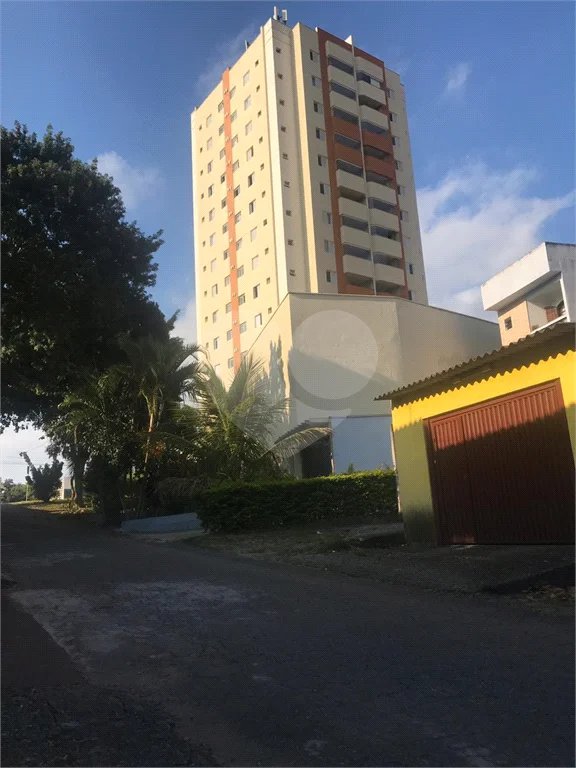 APARTAMENTO de 2 quartos (1 suíte) á venda em Santo André, 75m², 2 garagens fixas e cobertas, é entrar e morar!