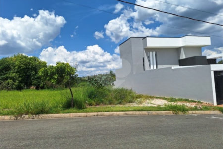 Terreno a Venda no Loteamento Von Zubem em Vinhedo/SP