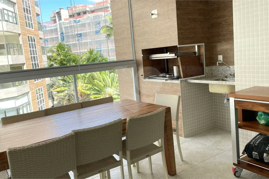 Apartamento à venda com 3 quartos, sendo 1 suíte, em Riviera de São Lourenço, Bertioga, SP