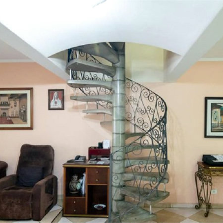Casa para venda e locação no Campo Belo de 120M² com 3 dormitórios, 1 suíte e 3 vagas