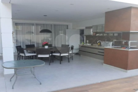Casa à venda com 3 quartos, sendo 2 suítes, em Condomínio Residencial Terras do Oriente, Valinhos, SP
