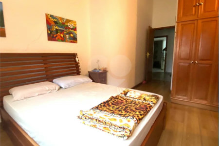 Casa térrea com 3 quartos para alugar no Jardim dos Estados, São Paulo - SP