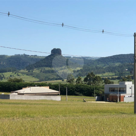 Terreno à venda no Centro, Analândia, SP