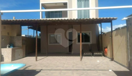 Casa à venda com 3 quartos, sendo 1 suíte,  em Maria Joaquina (tamoios), Cabo Frio, RJ