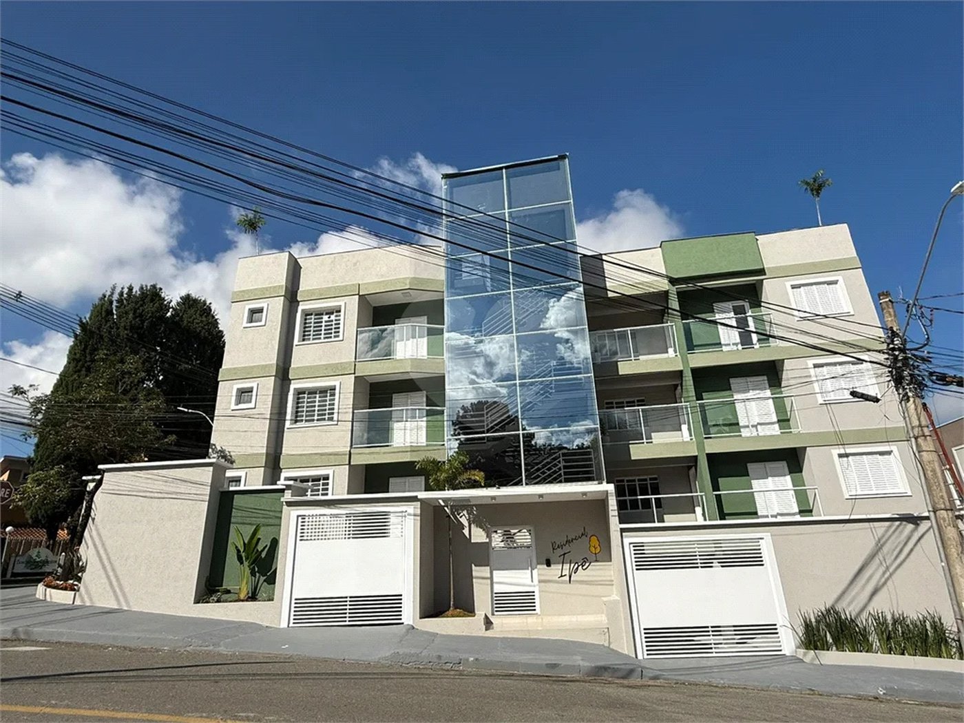 Vendo Apartamento Novo – 80m² de Conforto e Praticidade!