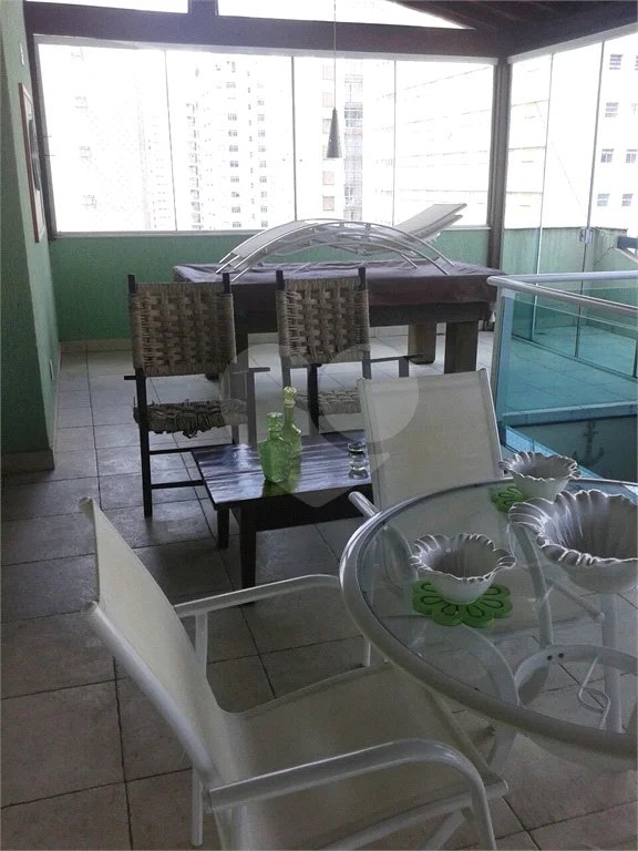 Cobertura à venda no Guarujá, Pitangueiras