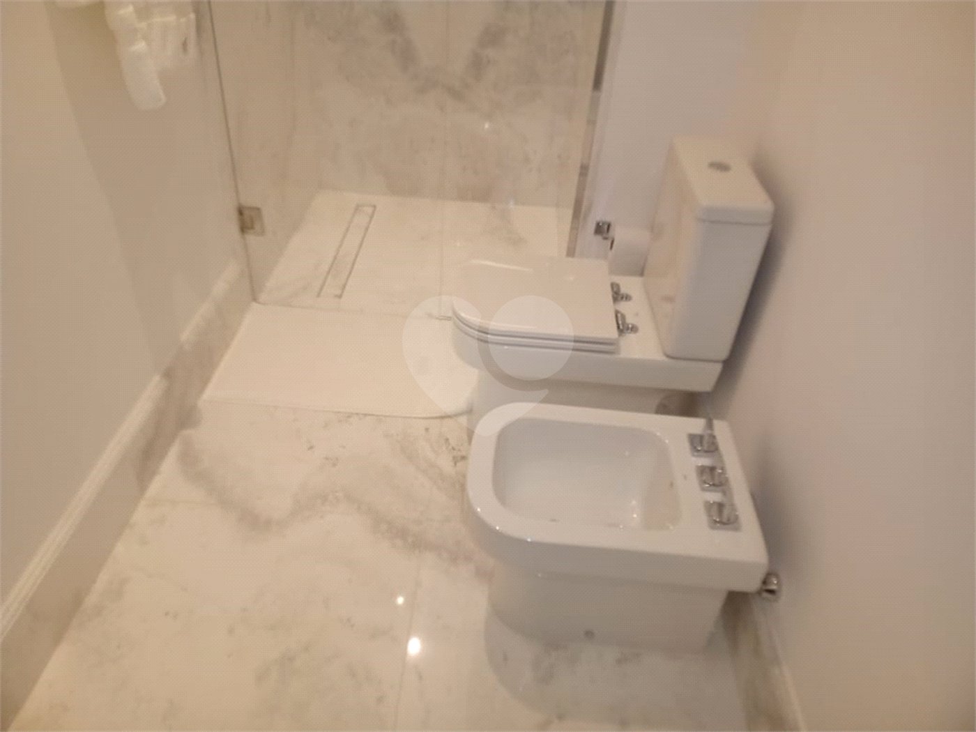 Apartamento 66 m ², com 1 dorm, 2 vagas de garagem no Jd Europa.