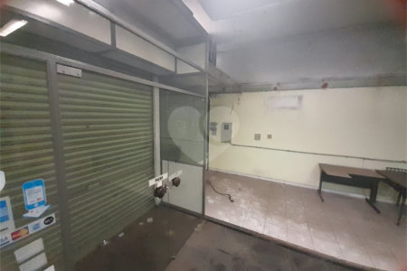 Prédio Comercial na Av. São Carlos - Excelente Oportunidade no Centro da Cidade