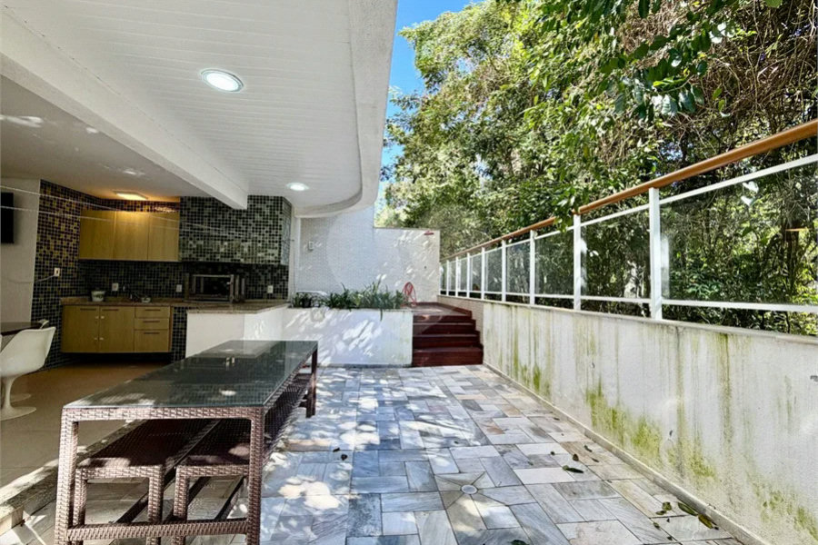 Apartamento à venda com 4 suítes em Riviera de São Lourenço, Bertioga, SP