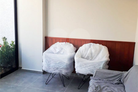 Apartamento a venda em Mirandopolis com 1 quarto, banheiro e cozinha, sem garagem