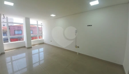 Sala Comercial para locação na Região da Vila Santa Catarina!!!