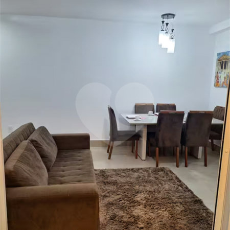 Apartamento com uma suíte para locação ao lado do Shopping Metrô Tatuapé. SP