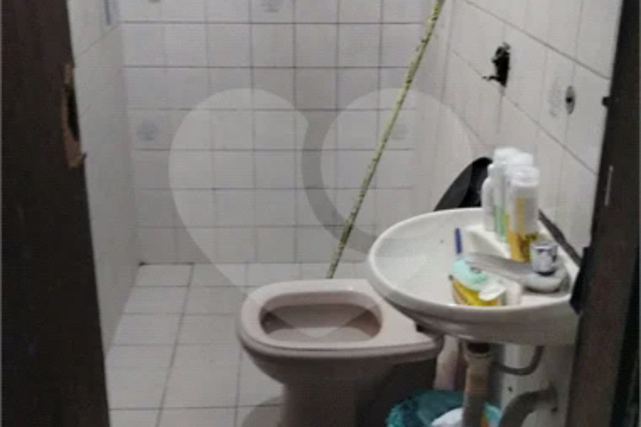 Casa à venda com 3 quartos, sendo 1 suíte,  em Bom Retiro, São Paulo, SP
