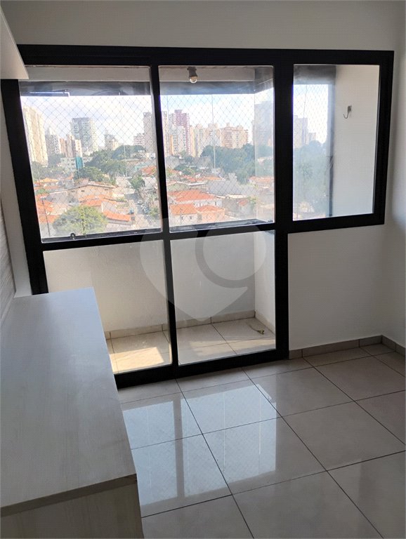 Vende-se apartamento na Vila Mascote