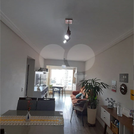 Apartamento na Mooca com 77m2 com 3 dormitórios sendo 1 suíte, 3 banheiros, 2 vagas de garagem